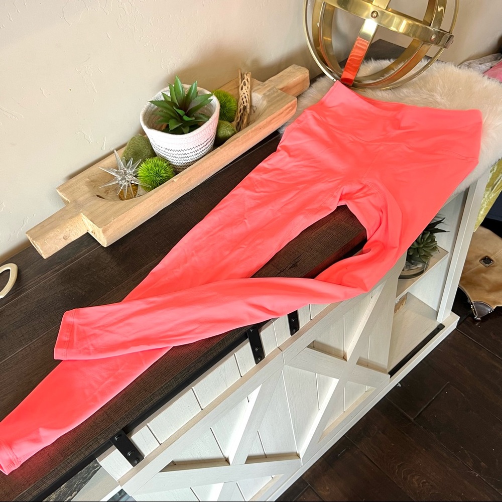 Saski Collection High Rise Fitted Gym Yoga Leggings Bin A